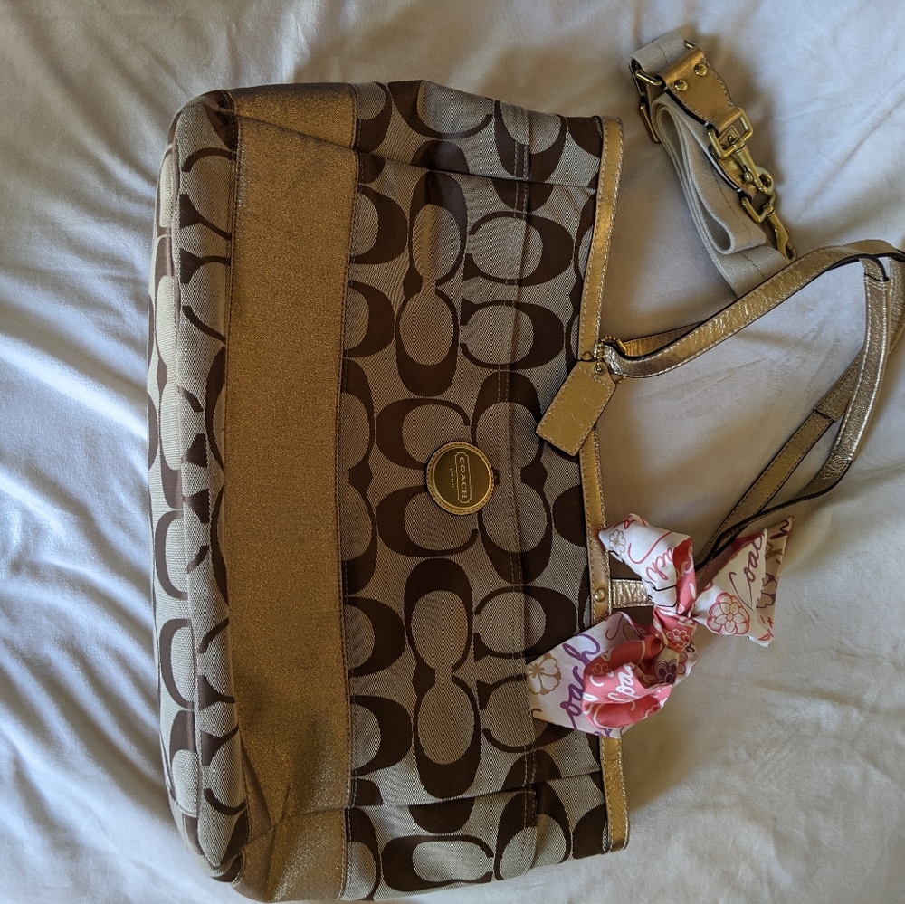 Coach Signature Canvas Large Tote Brown - Picture 3 of 8